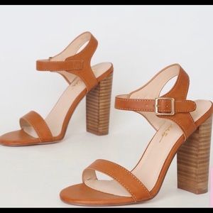 LULUS Dauphine natural block heels